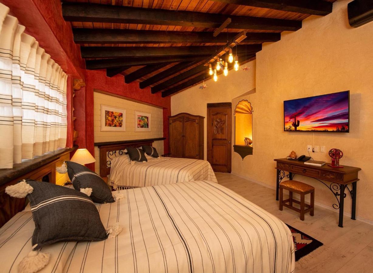 Отель La Casona Colorada San Felipe Del Agua Oaxaca Экстерьер фото