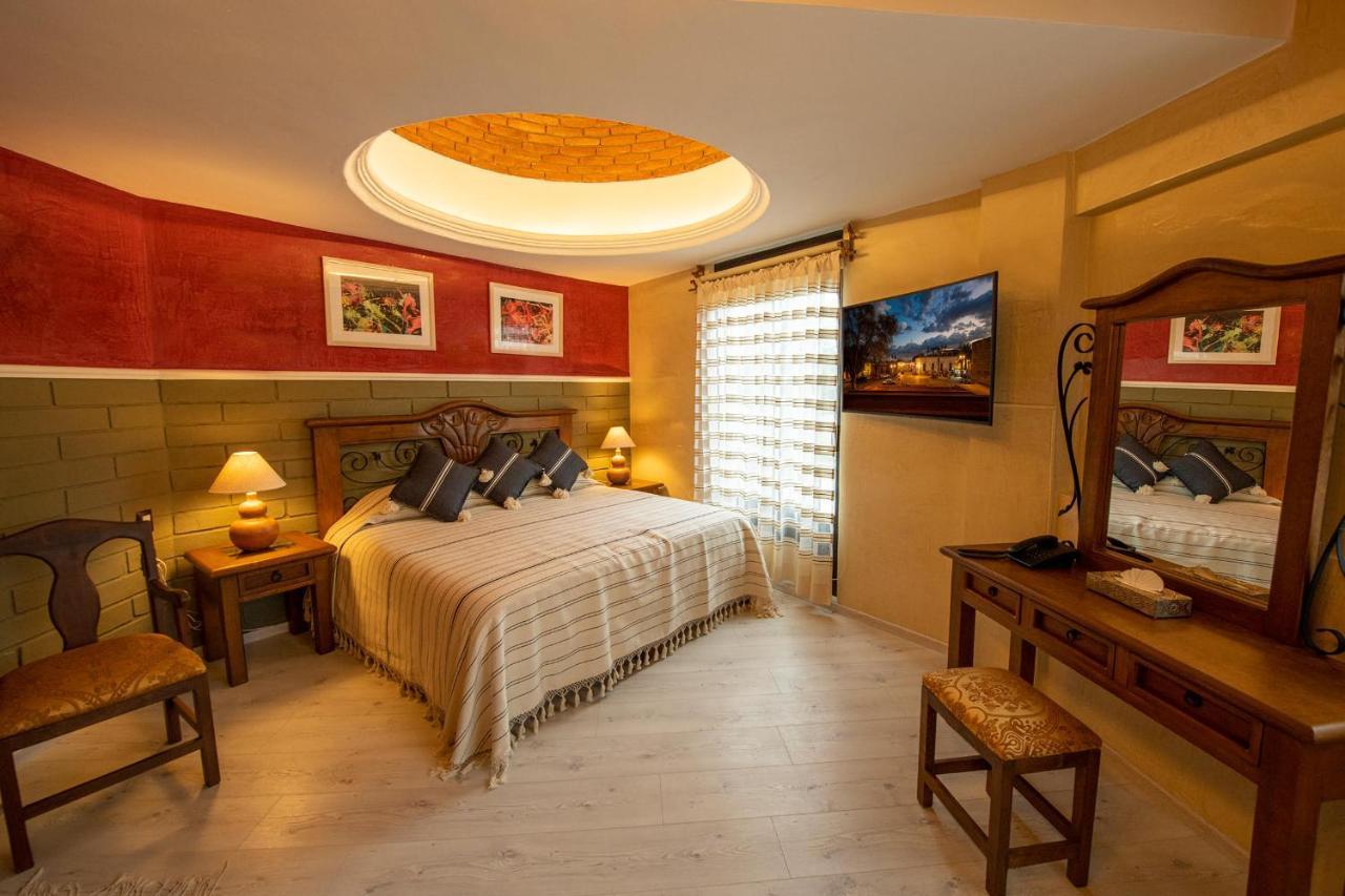 Отель La Casona Colorada San Felipe Del Agua Oaxaca Экстерьер фото